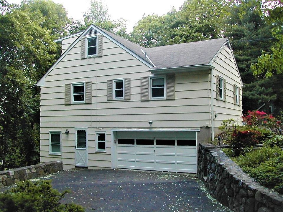 1st image of 74 Eastview Ave