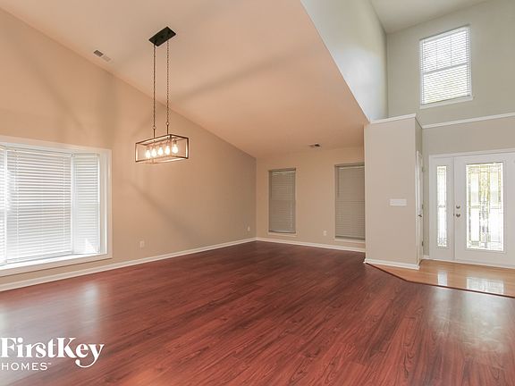 5th image of 160 Glynwater Dr