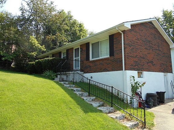 4th image of 904 Mulberry Ct