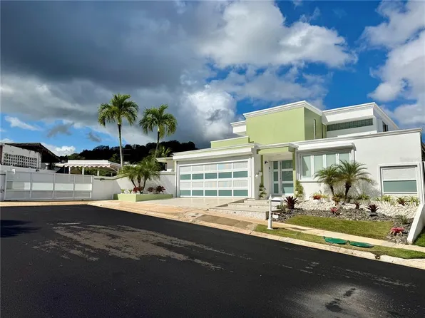 MANSIONES REALES FELIPE PRIMERO #E1, GUAYNABO, PR 00969