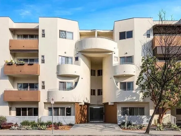 5016 Bakman Ave #104, North Hollywood, CA 91601