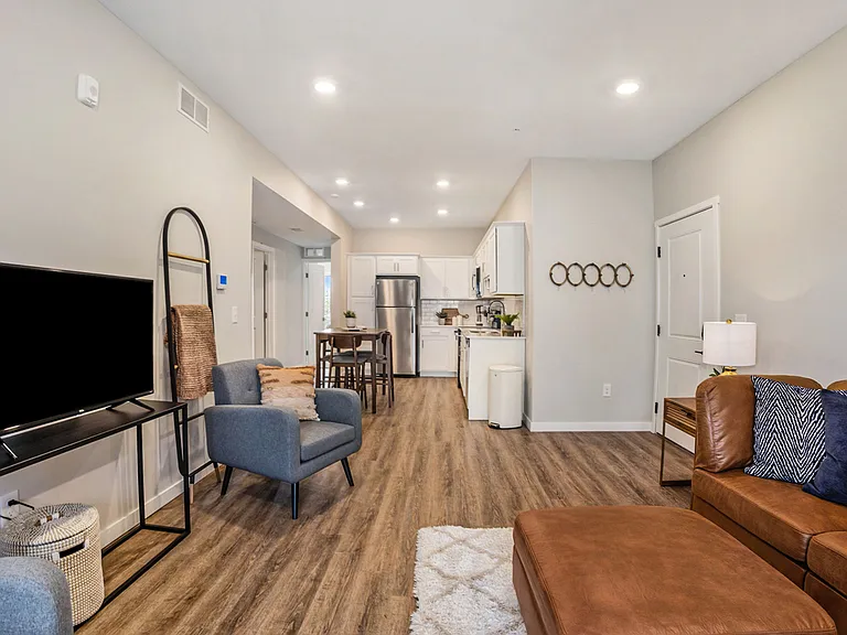4324 Pine Forest Blvd NE #8 — Photo 6
