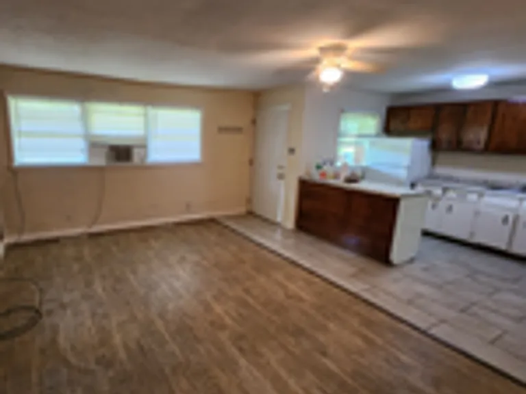 130 Apple Tree Rd — Photo 3