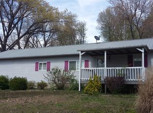 211 Blacklake Rd, Bremen, KY 42325