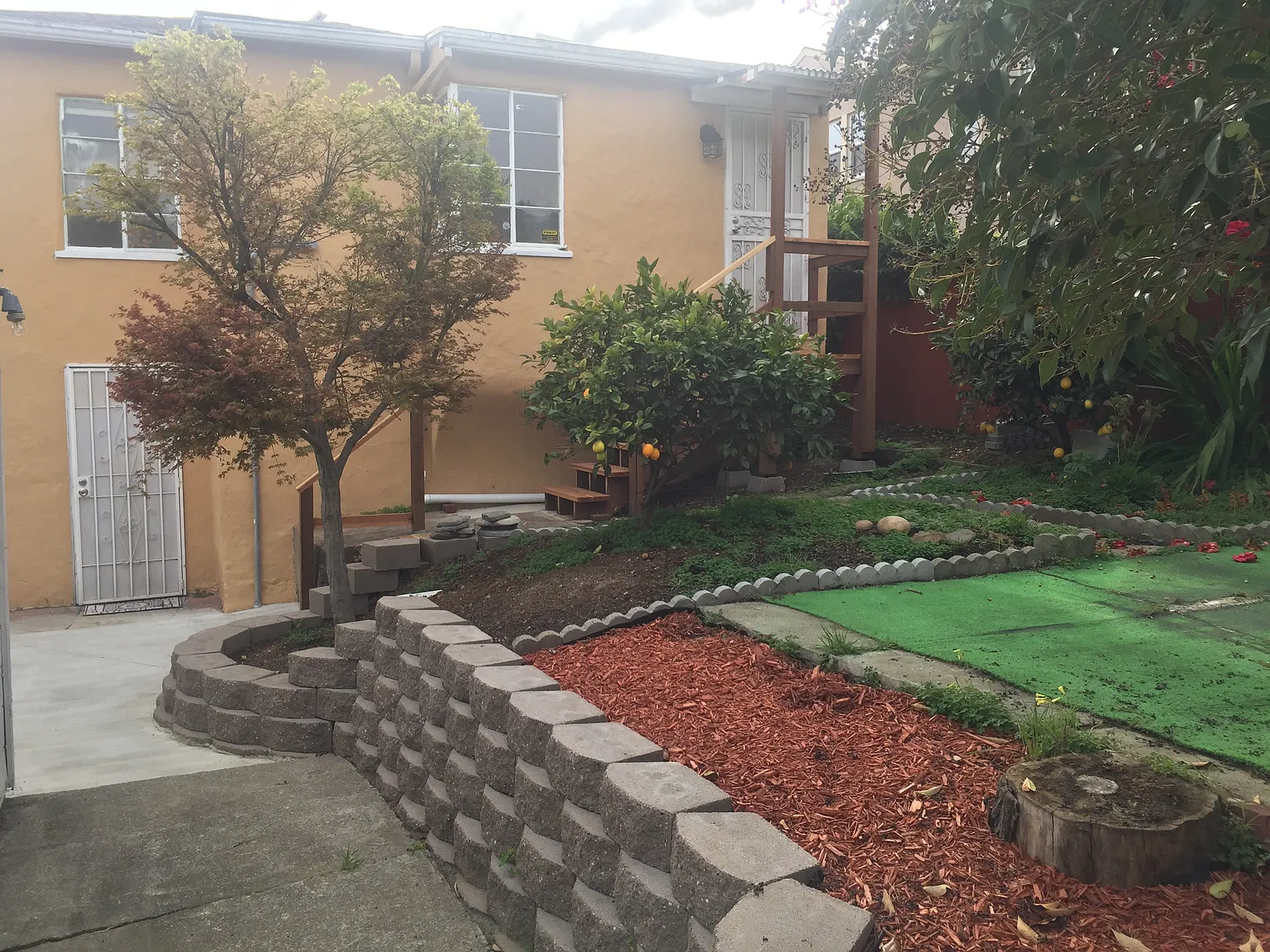 2 Bedroom 1 Bathroom House In Upper Laurel With Great Amenities — Photo 1
