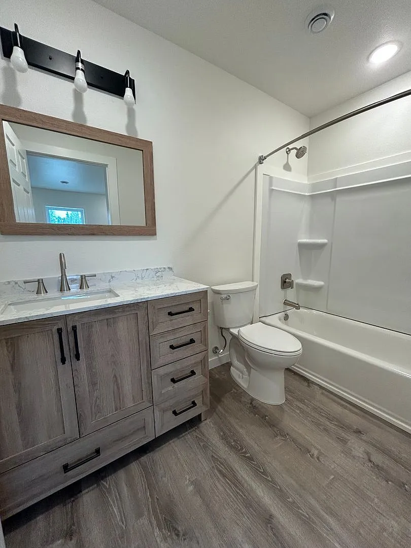 Newly Built 2 Bedroom 2 Bathroom Apartment — Photo 4