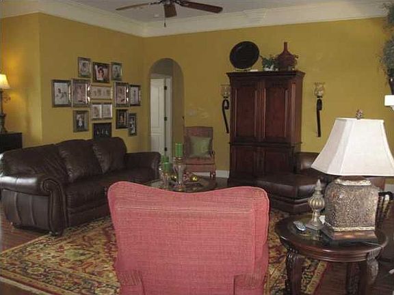 5th image of 311 Wheaton Dr