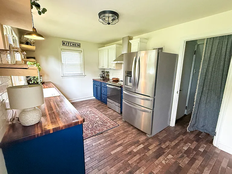 750 S Royal St #1 — Photo 9