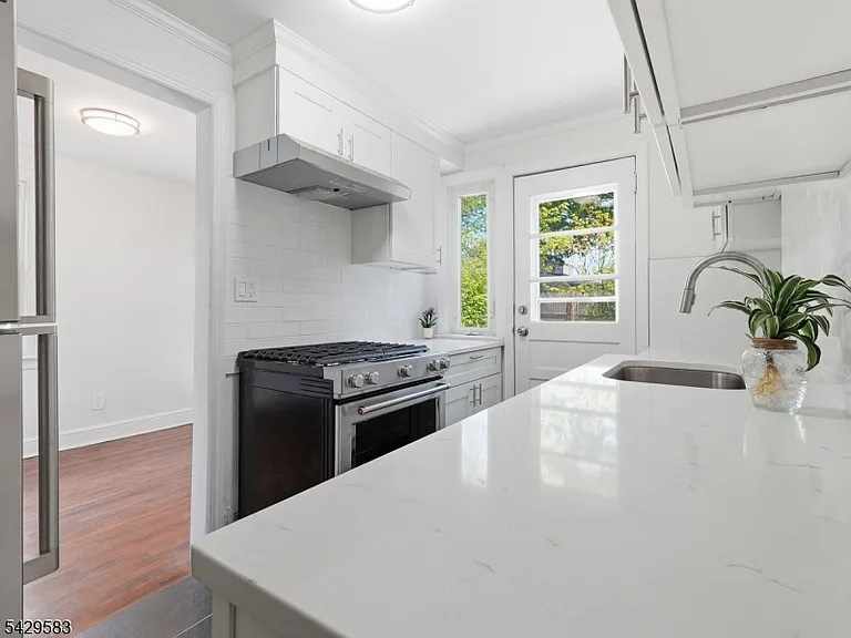 357 Centennial Ave — Photo 9