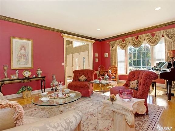 3rd image of 84 Cypress Dr