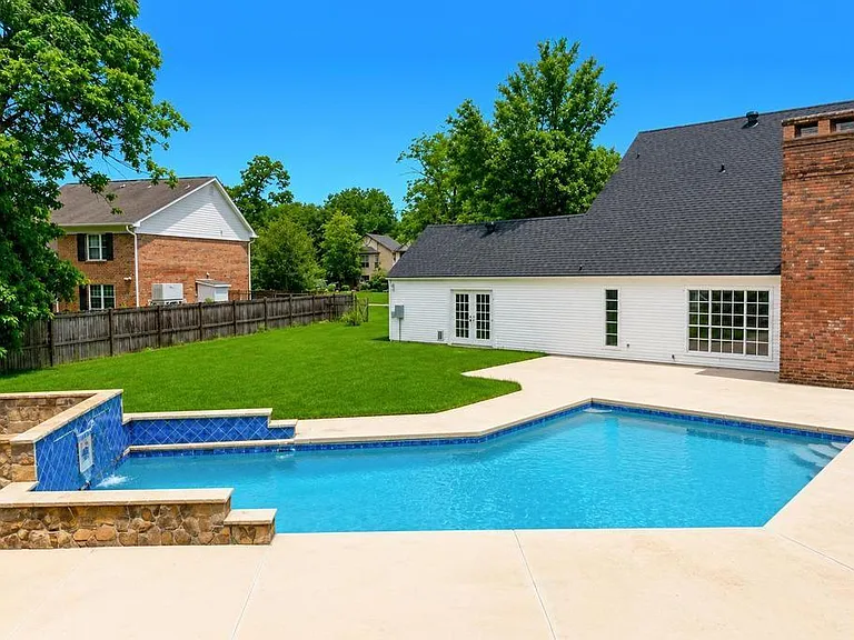4409 Hillbrook Dr — Photo 5