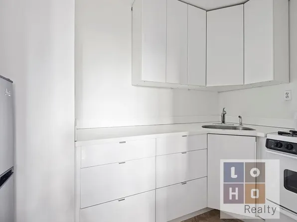 413 Grand Street image 1 of 10