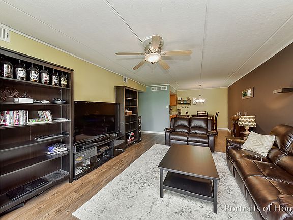 3rd image of 8010 Woodglen Ln APT 203