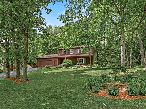 2nd image of 3702 Golf Road