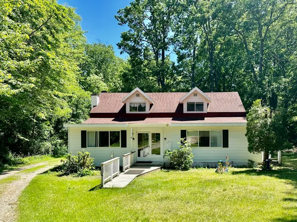 1075 Dykstra Rd, Muskegon, MI 49445