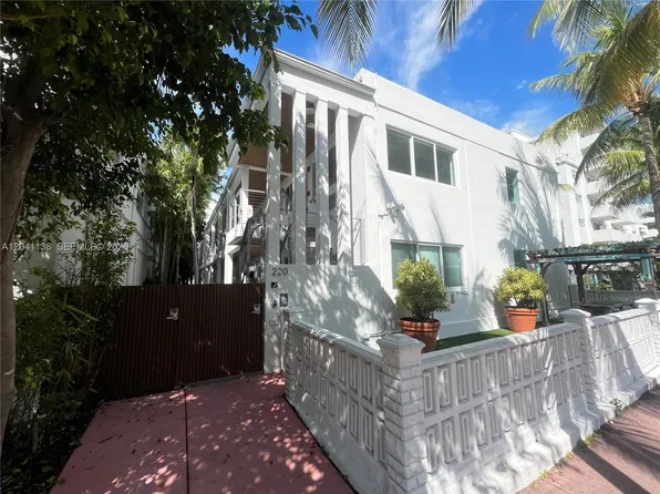 220 Collins Ave APT 3B, Miami Beach, FL 33139