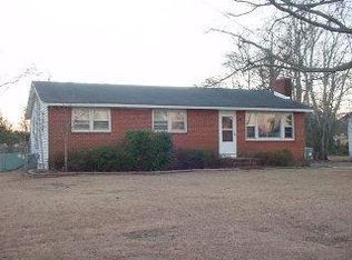 719 Pineland Dr, Swansboro, NC 28584