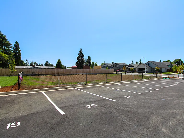 1902 SE Hankel St #14 — Photo 20