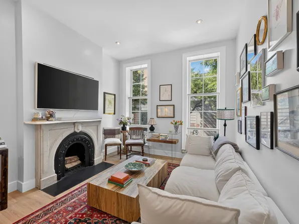 221 West 13th Street image 1 of 6