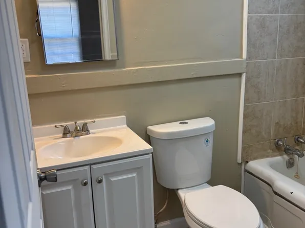 (undisclosed Address), Kansas City, MO 64128