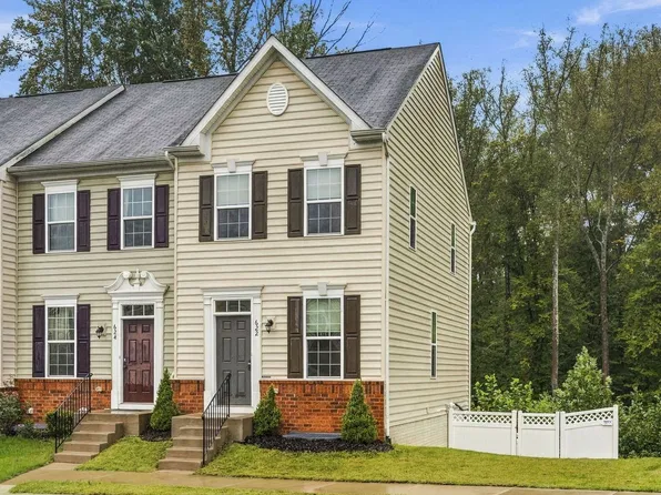 622 Streamview Dr, Fredericksburg, VA 22405