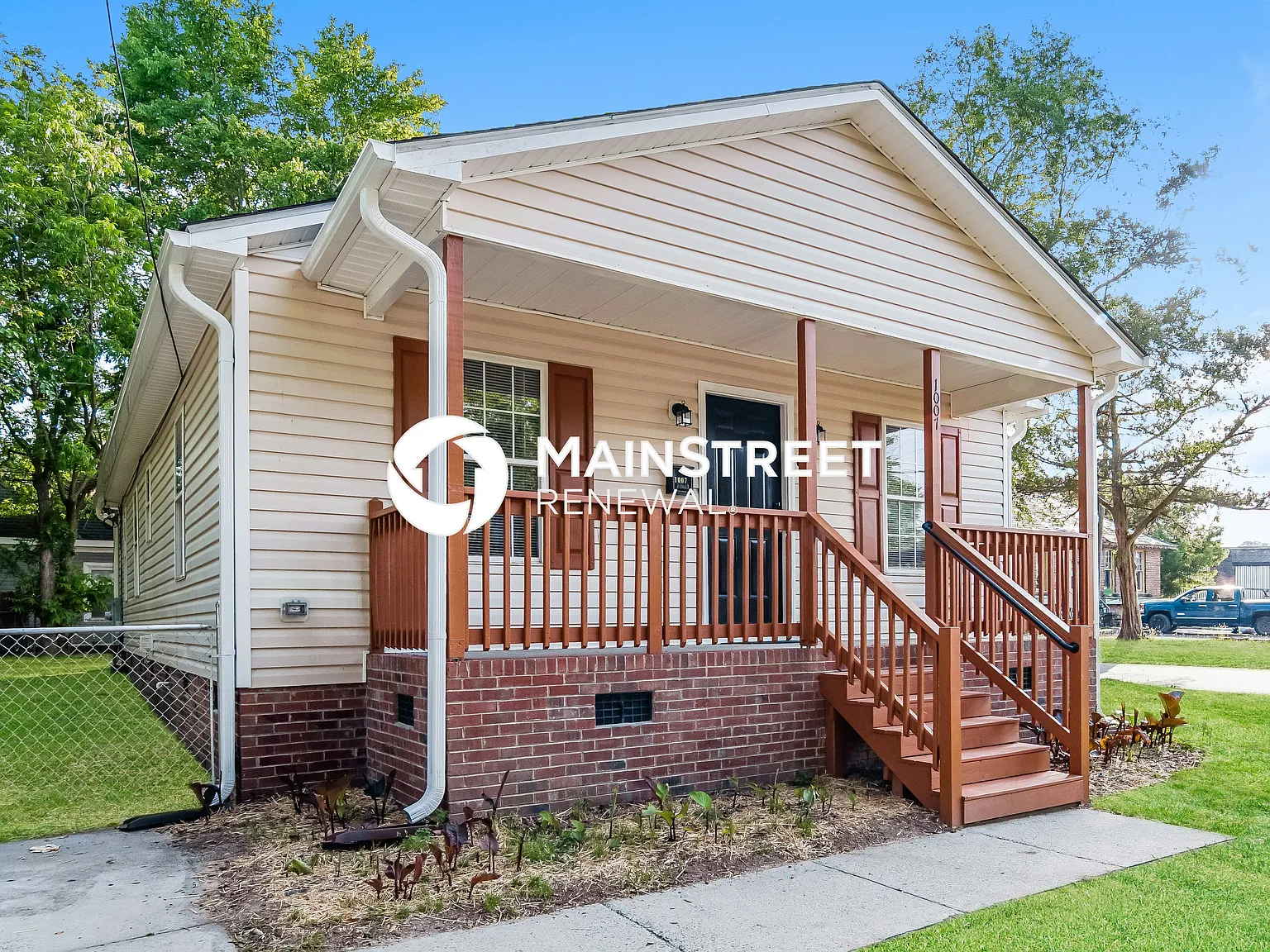 1007 W Anderson St — Photo 2