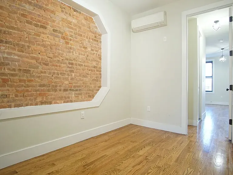 1817 Bleecker St #1L — Photo 8