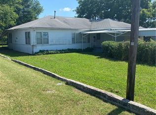 124 W Cherry St, Tecumseh, OK 74873