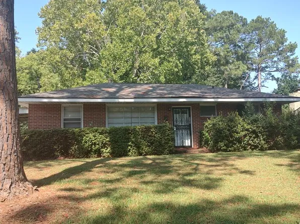 1142 Lakewood Dr, Montgomery, AL 36109