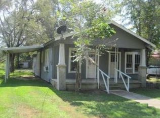 216 E 4th St, Strong, AR 71765