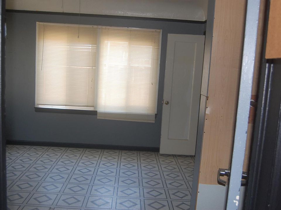 2nd image of 1026 Letts Ave