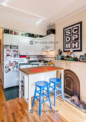 Rented by NY Casa Group | media 28