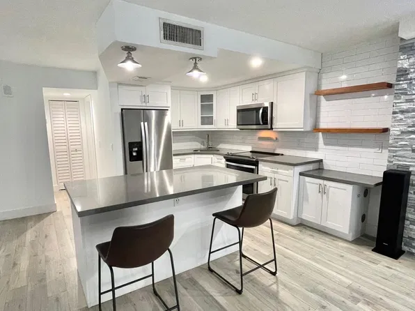 342 Southwind Drive #123, North Palm Beach, FL 33408