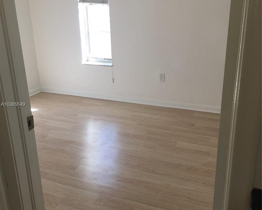 1st image of 50 Antilla Ave APT 6