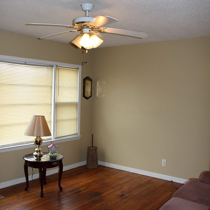 2nd image of 6905 Simpson St
