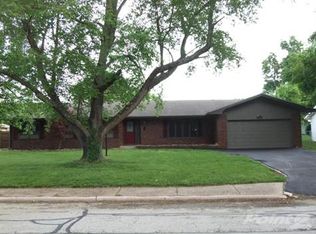 2724 S Luster Ave, Springfield, MO 65804