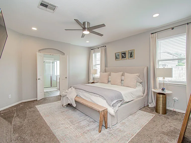 21379 Village Crossing Ln — Photo 14