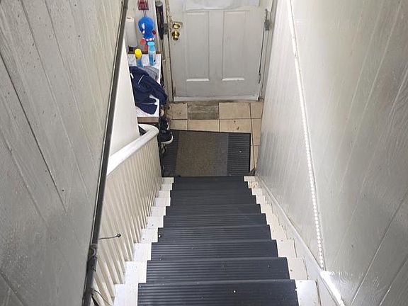 4th image of 2600 S 6th St