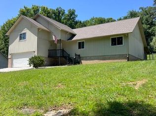 124 Mohawk Trl, La Follette, TN 37766