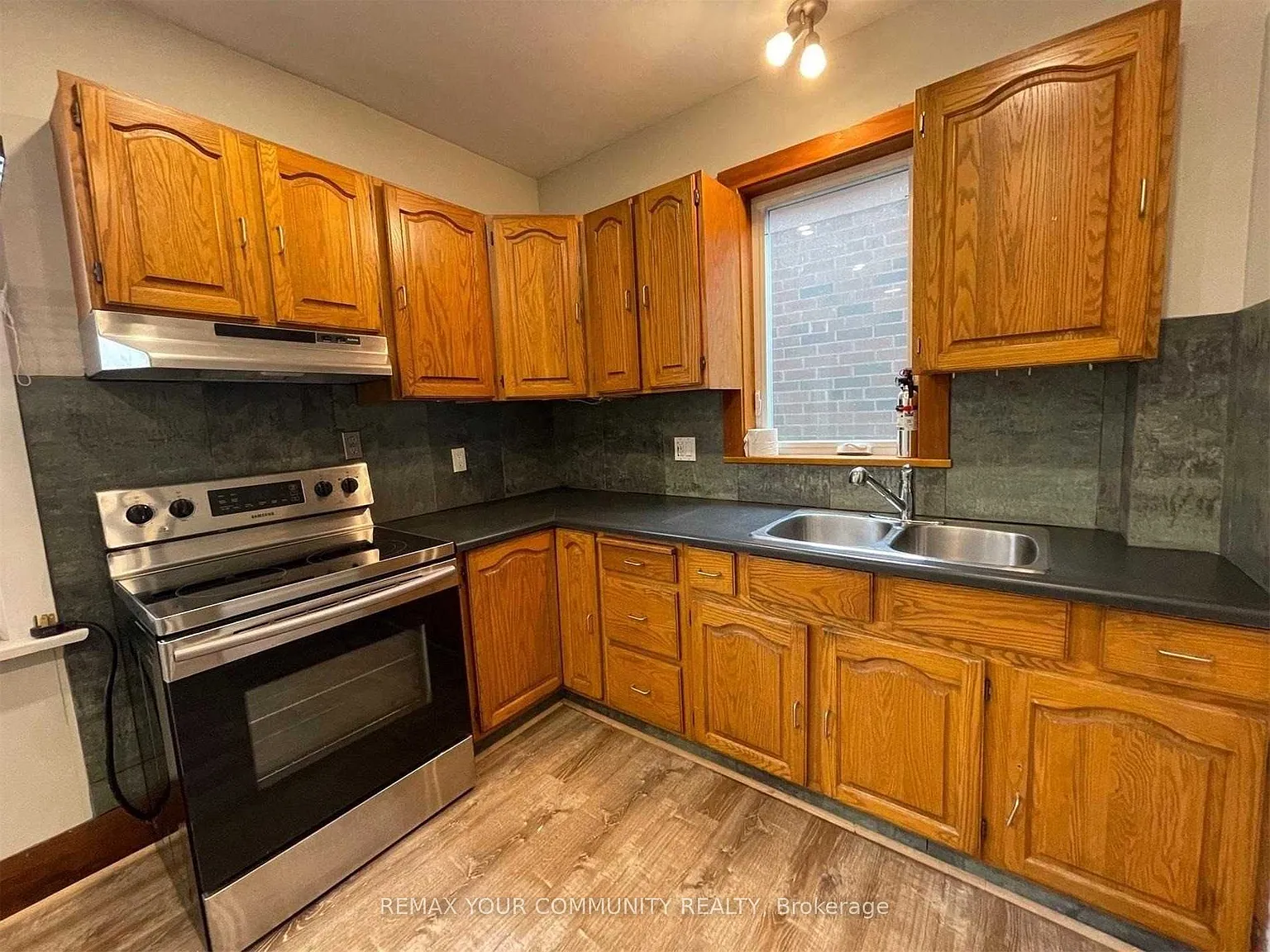 5 bed, $4,100 — Photo 2