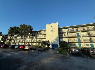 New Hampton, Hollywood, FL 33027