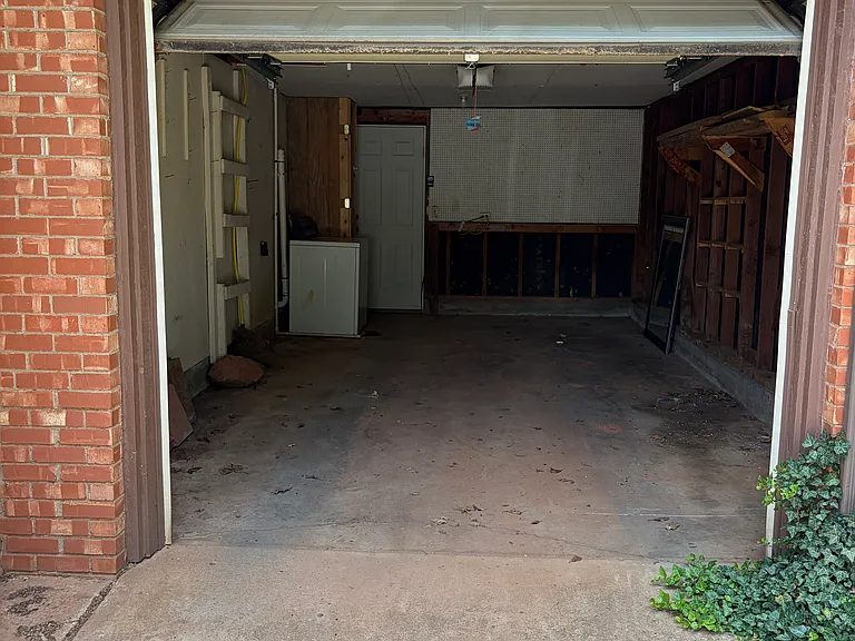 1307 N Broad St — Photo 13