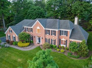 32 Mulholland Dr, Woodcliff Lake, NJ 07677