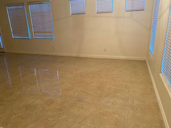 5th image of 8088 Retriever Ave