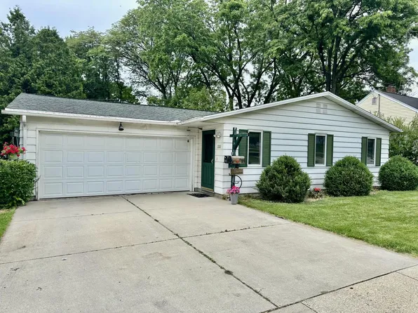 1520 East Main STREET, Watertown, WI 53094