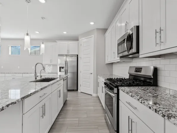 1154 E Thompson Way, Chandler, AZ 85286