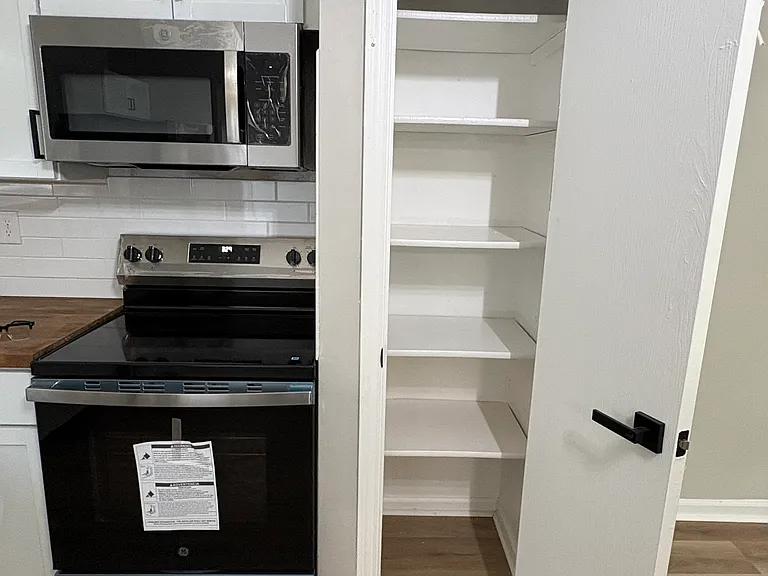 3805 Salmon Ct — Photo 8