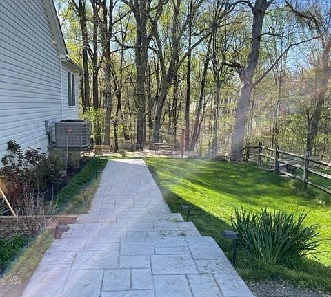 3rd image of 11108 Lake Breeze Dr