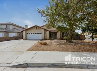 8962 Ironstone Ct, Hesperia, CA 92344