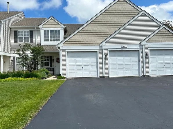 2911 Bartlett Ct Unit 202, Naperville, IL 60564